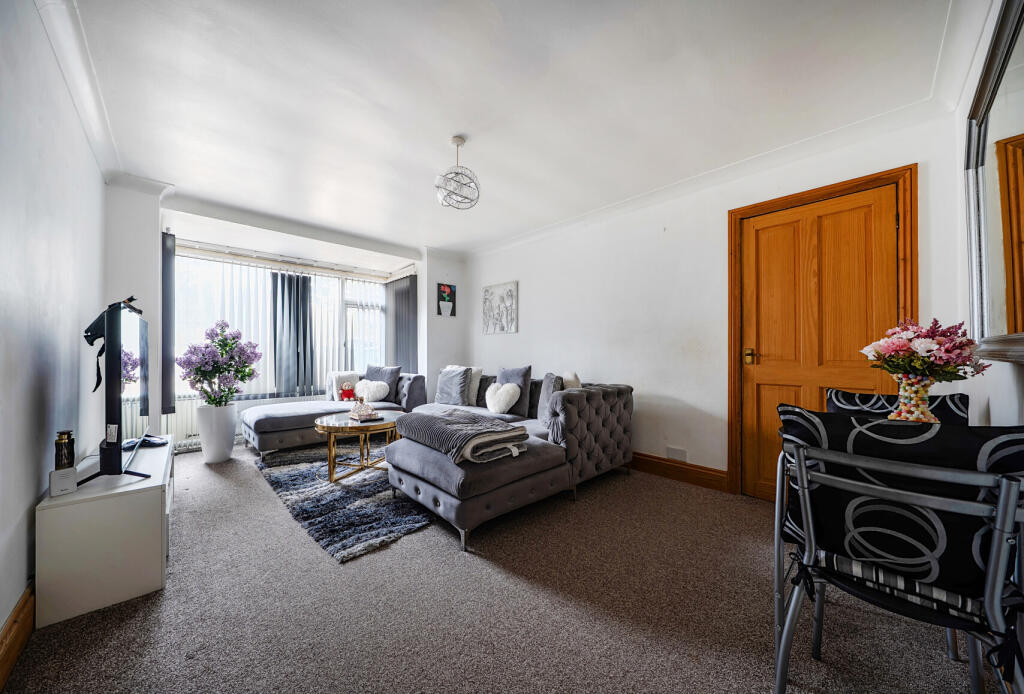 Apartment in Waverley, Witley and Milford - View 3