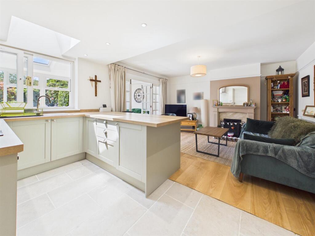 Gratwicke Road, Tilehurst, Reading – pohled 4