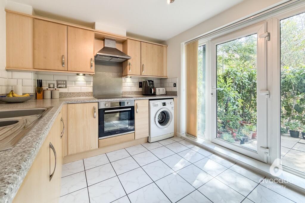 Apartment in Reading, Nores Hill, Shinfield - View 4