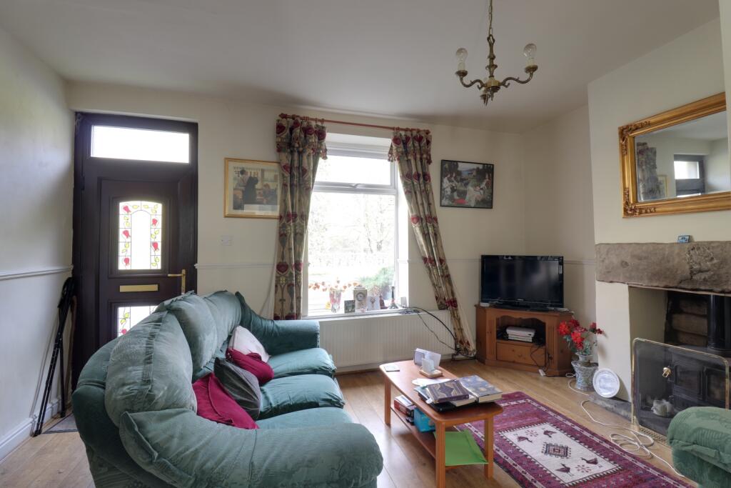 982 Rochdale Road, Todmorden photo 4