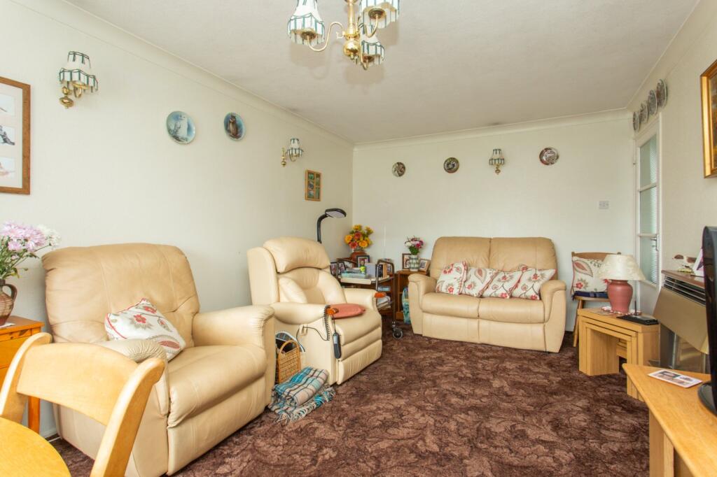 Bishopstone Drive, Herne Bay, Kent, CT6 - Widok 6