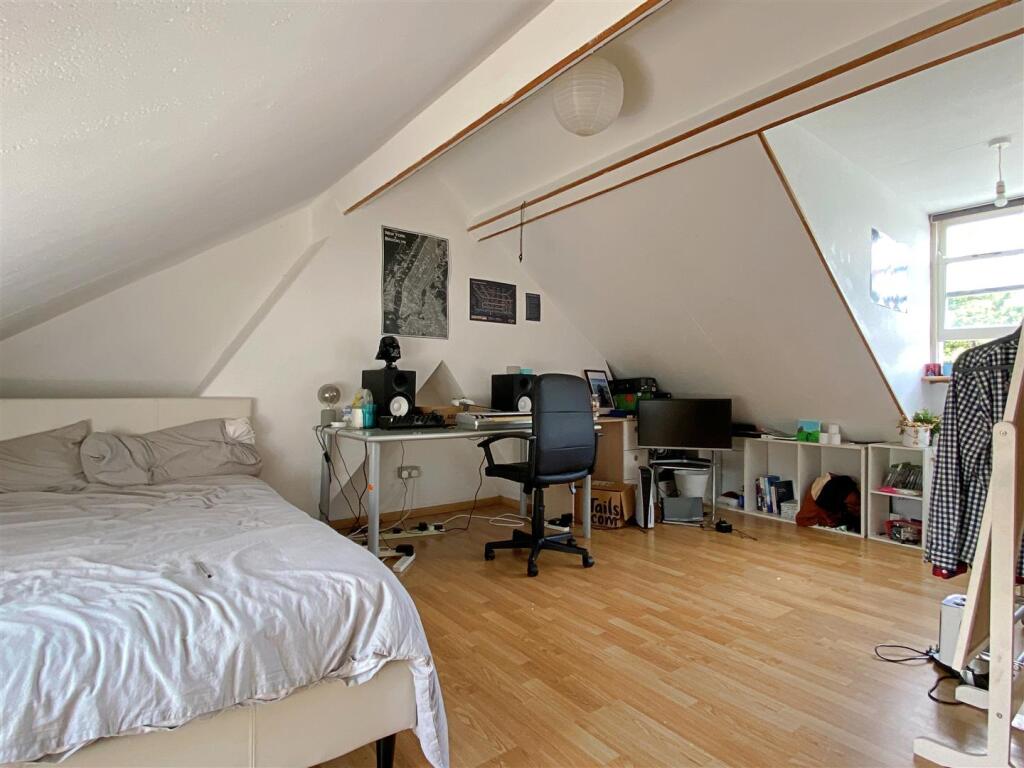 Main image of property: Preston Road - BILLS INC BEDROOM