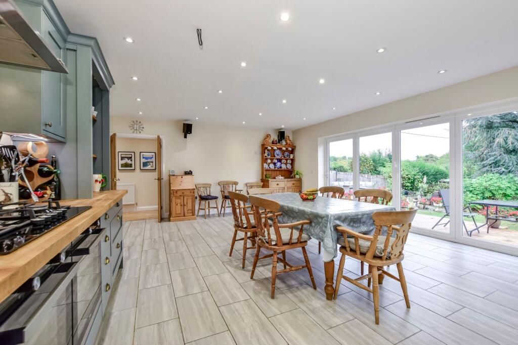 House in Watford - View 3