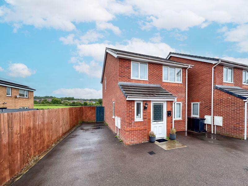 3-bed detached on Kirkless Street, Wigan, WN1 3JR, £219,950