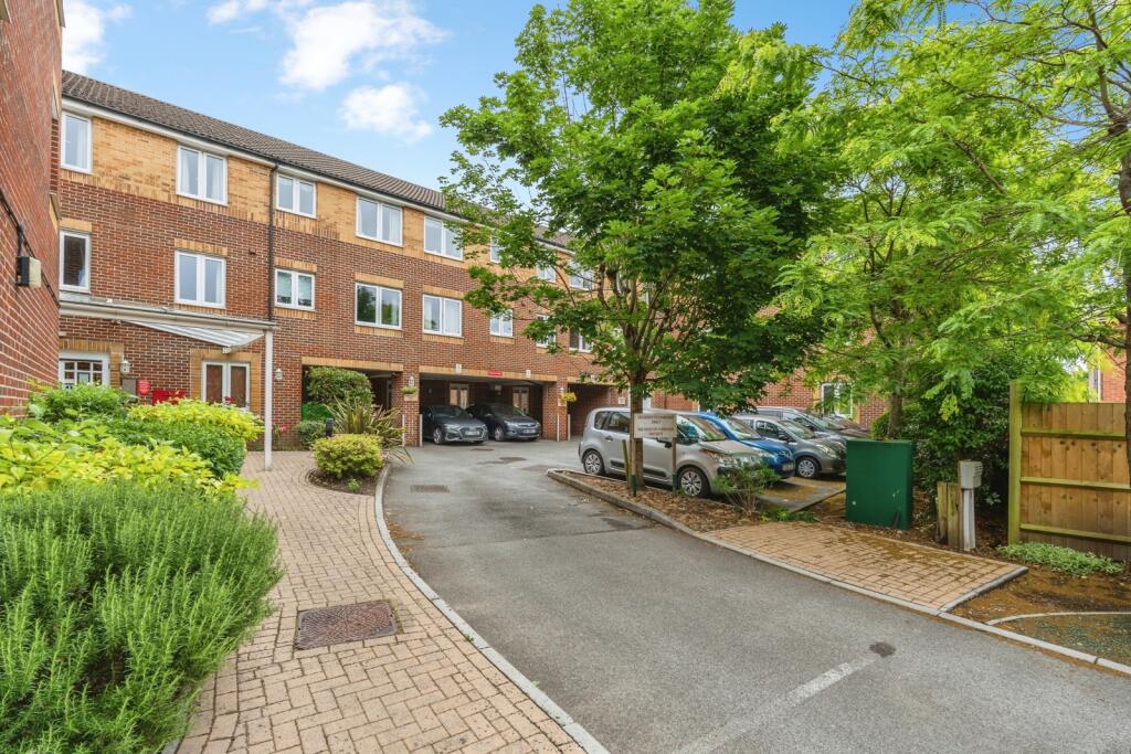 Main image of property: Popes Lane, Totton, Southampton, Hampshire, SO40