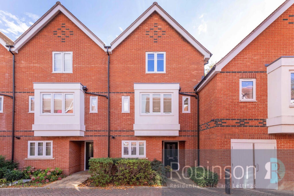 Main image of property: Vicarage Mews, Maidenhead, Berkshire