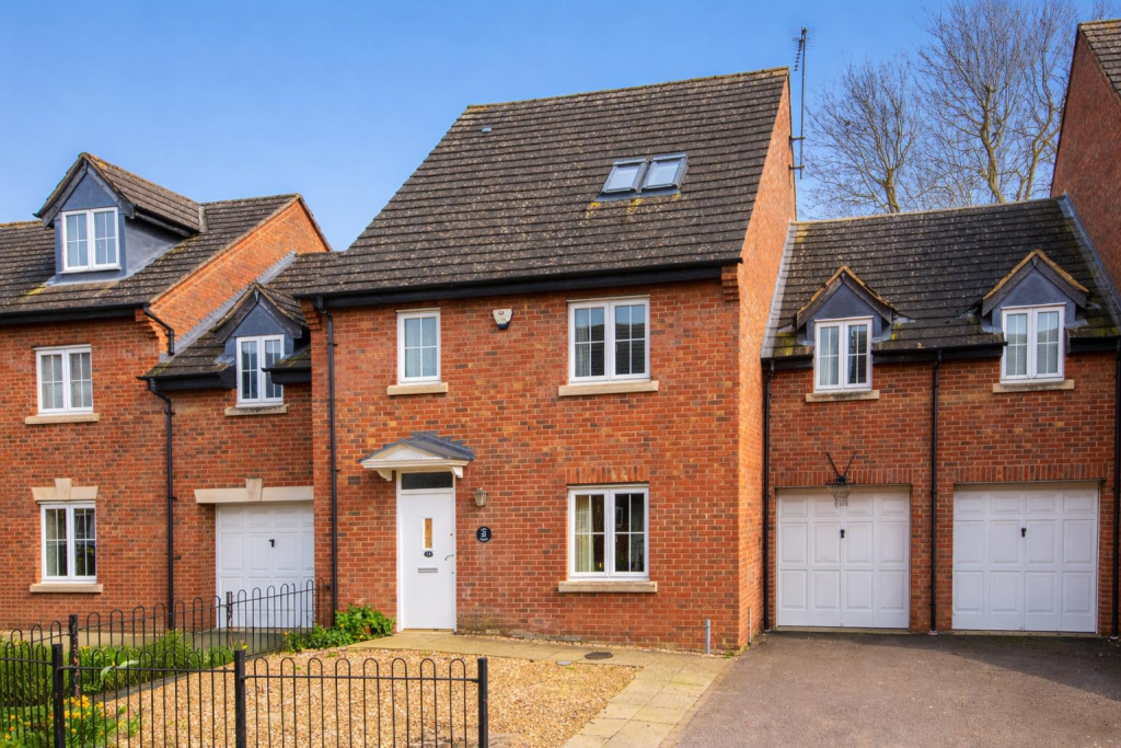 Main image of property: Ivy Lane, Finedon