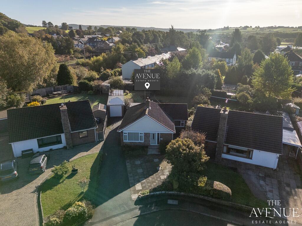 House in Stoke-on-Trent - More
