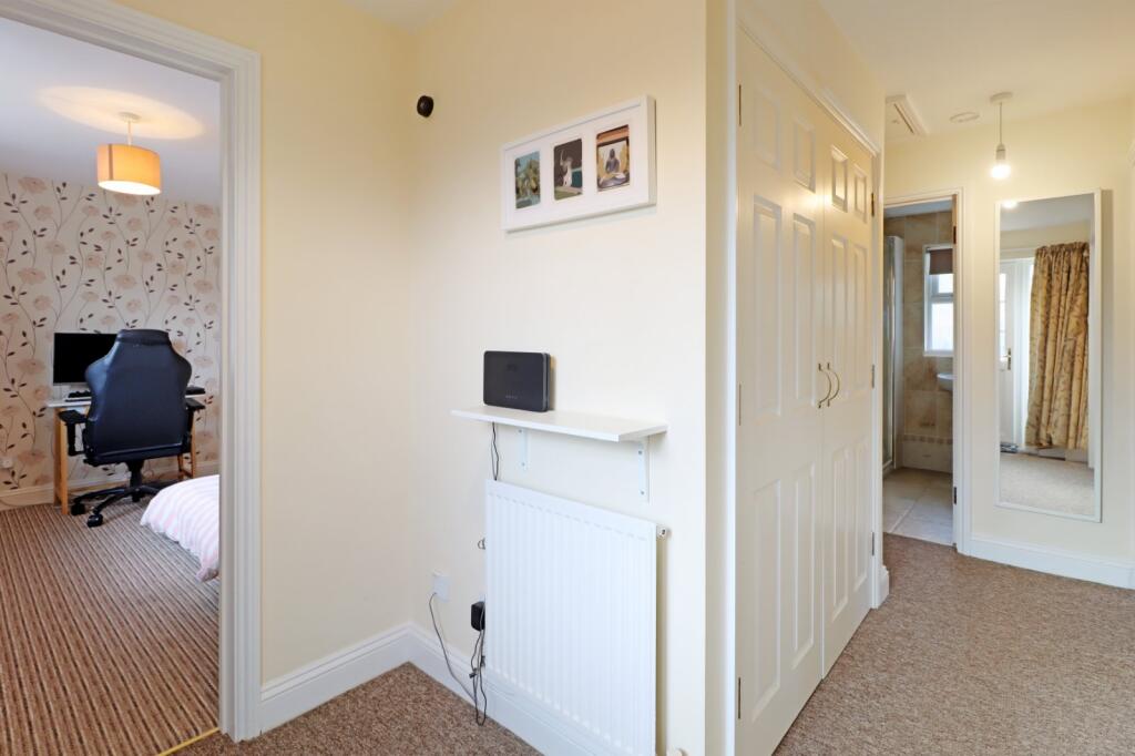 House in Tunbridge Wells, Speldhurst - More