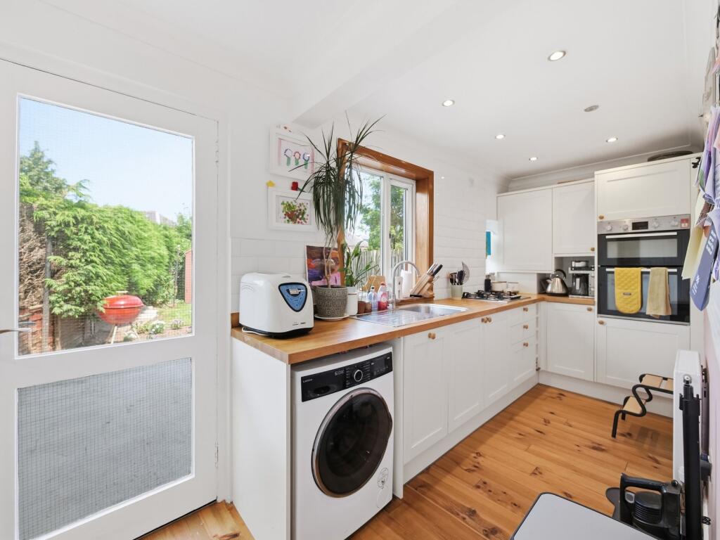 House in Edinburgh, Corstorphine - View 5