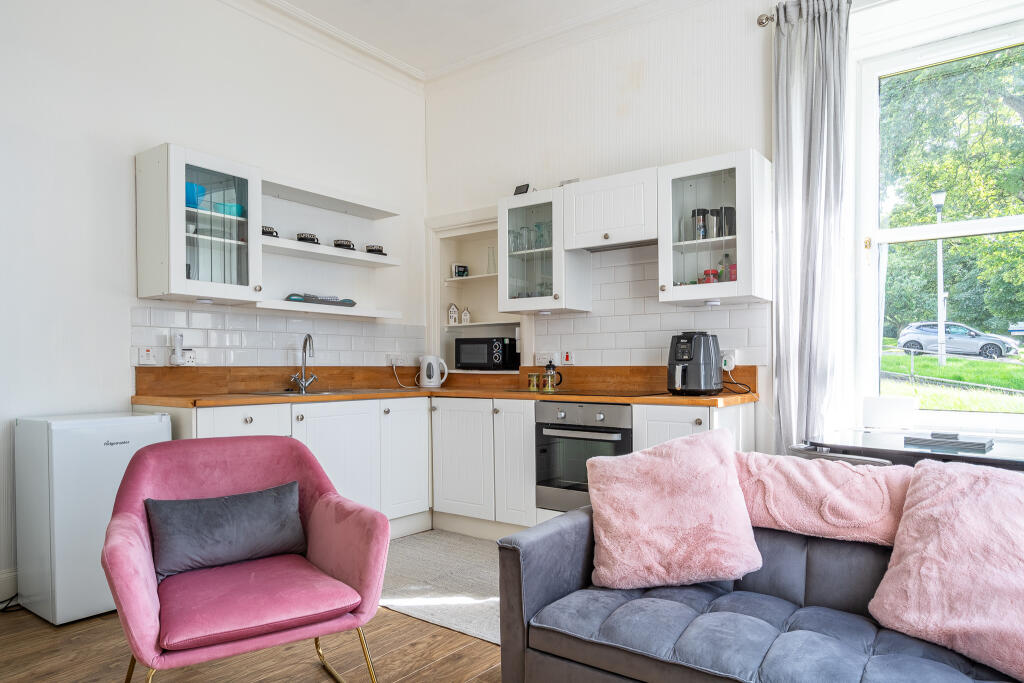 Apartment in Paisley - View 5