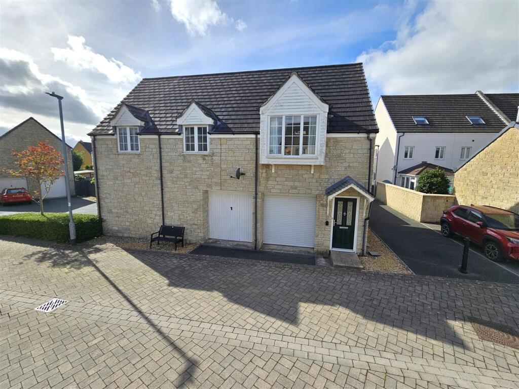 Manor Way, Tavistock photo 2