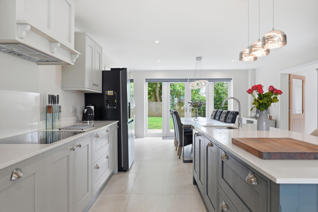 Gransmore Green, Felsted, Dunmow, Essex, CM6 photo 4