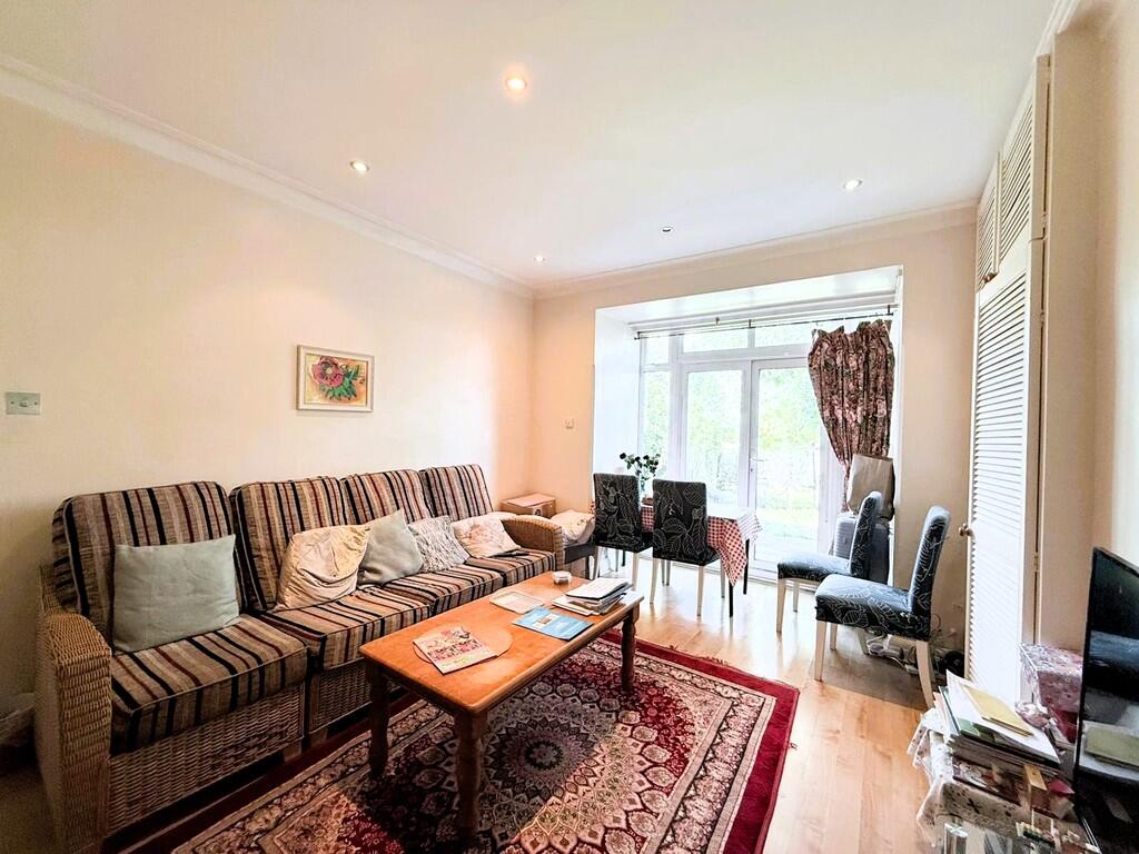 Rosemary Avenue, London, N3 2QN photo 3