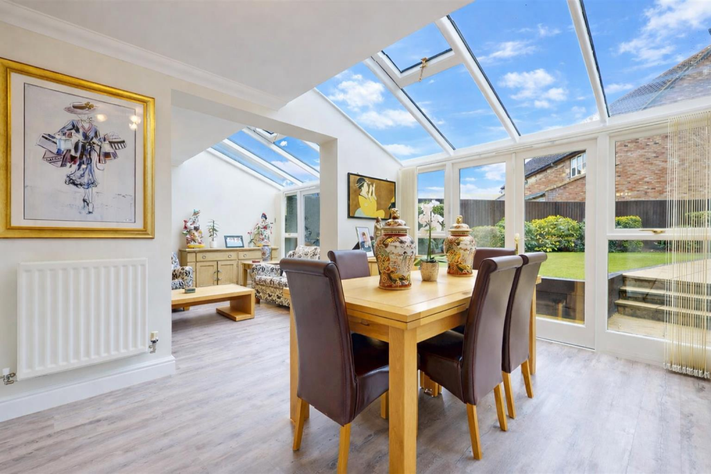 House in Milton Keynes, Monkston Park, Kents Hill, Monkston and Brinklow - View 5
