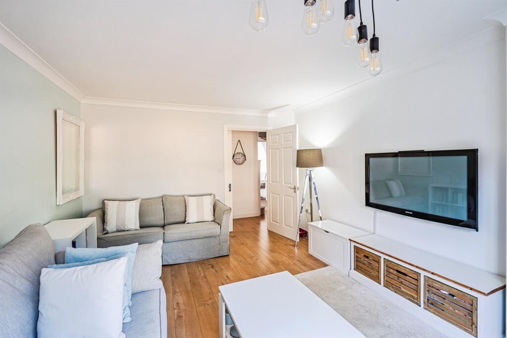 House in Eastbourne, East Sussex - View 4
