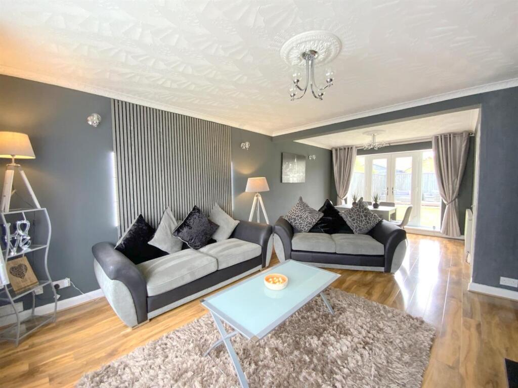 Grasby Crescent, Grimsby photo 5