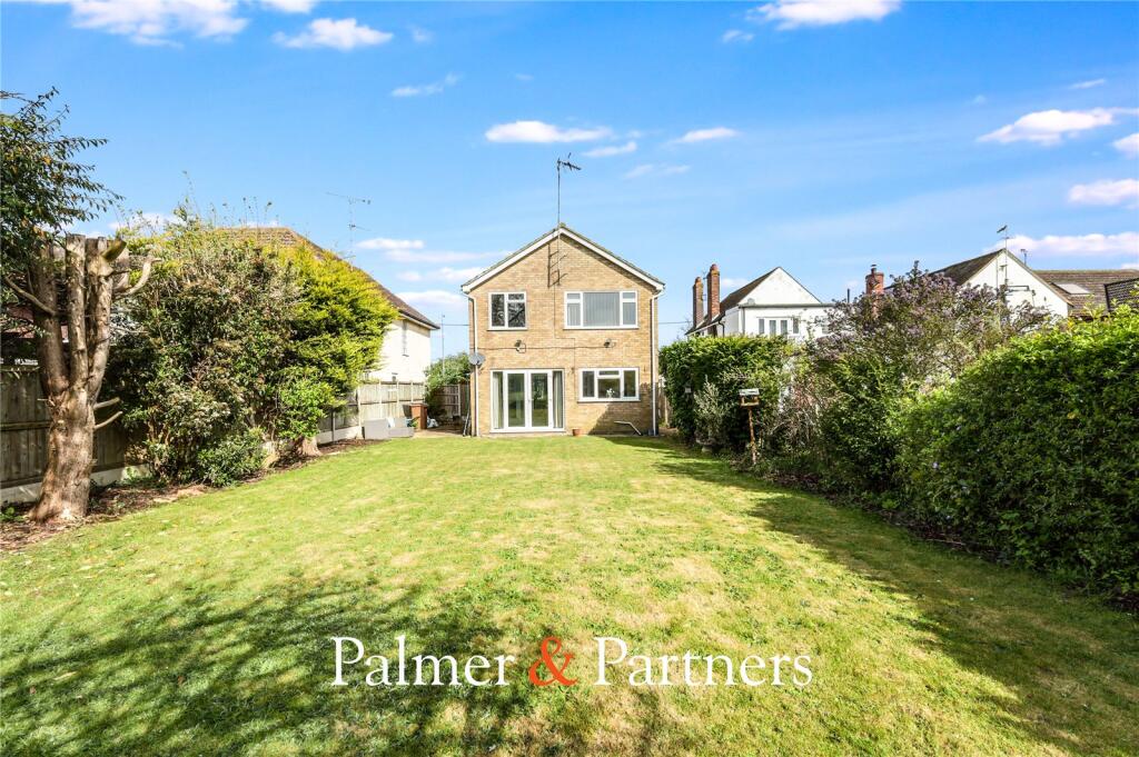 Maldon Road, Great Baddow, Chelmsford, Essex, CM2 - View 4