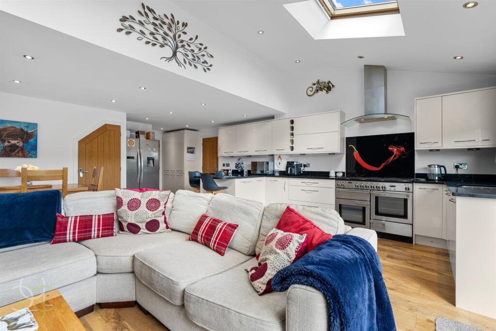 Hughes Close, Harvington, Evesham - Vue 4