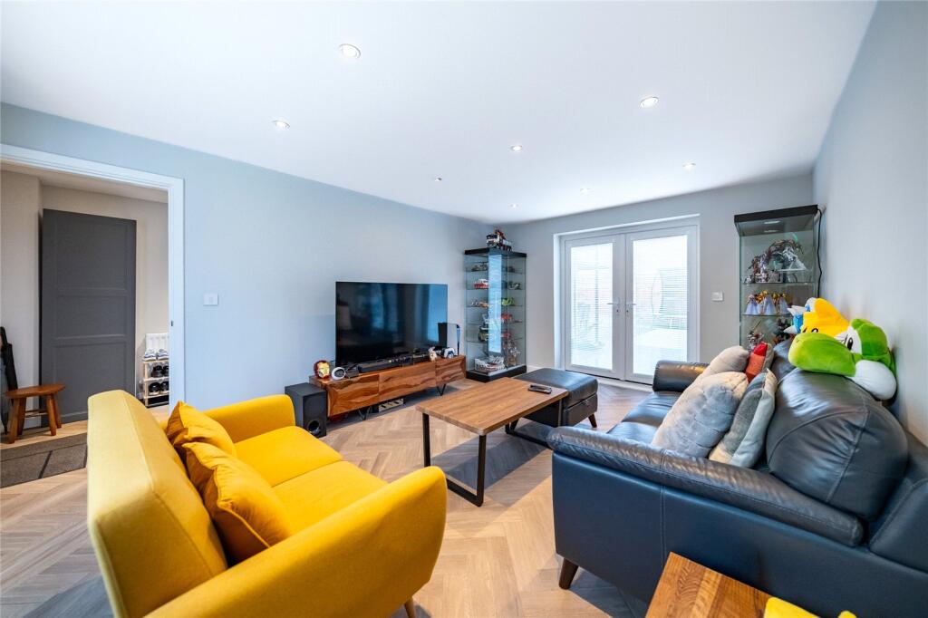 House in Maidstone, Kent - View 4