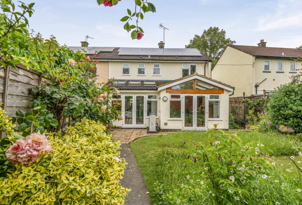 Main image of property: Stansfeld Place, Headington, Oxford, Oxfordshire, OX3