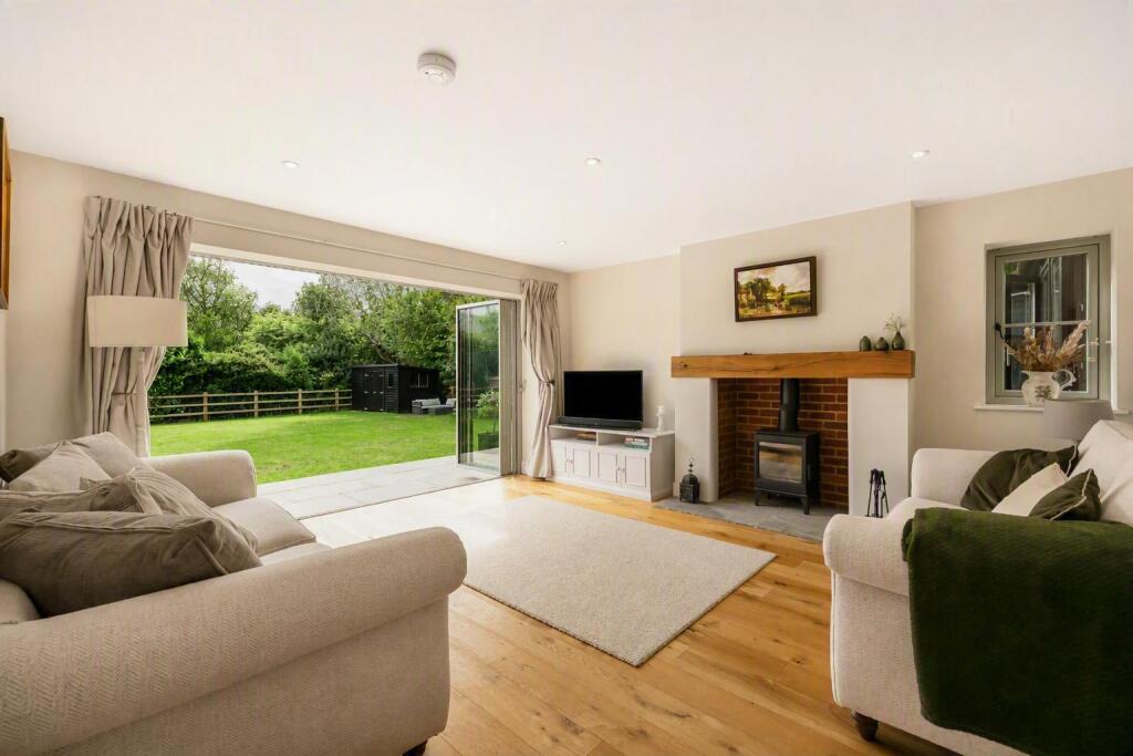 House in Reading - More