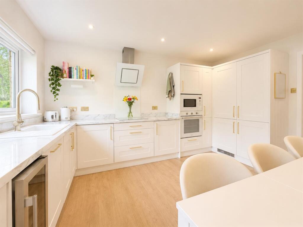 Apartment in Glasgow - More