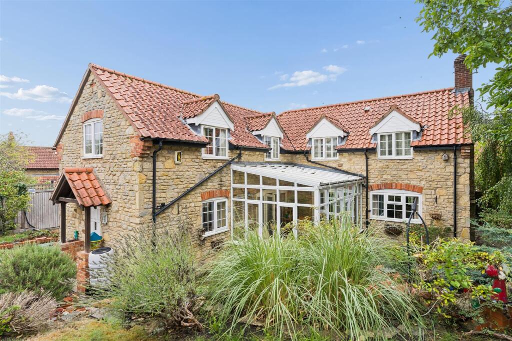 3-bed house on 7A The Square, Yardley Hastings, Northampton, £695,000