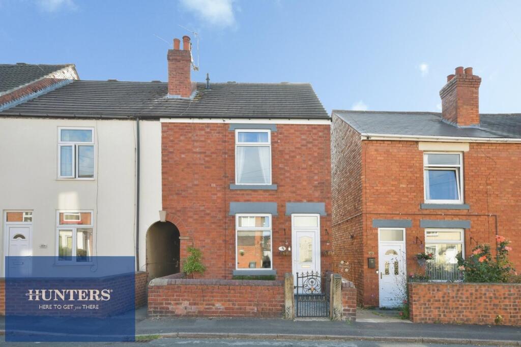 2-bed terraced on Wellington Street, New Whittington, Chesterfield, S43 2BQ, £175,000