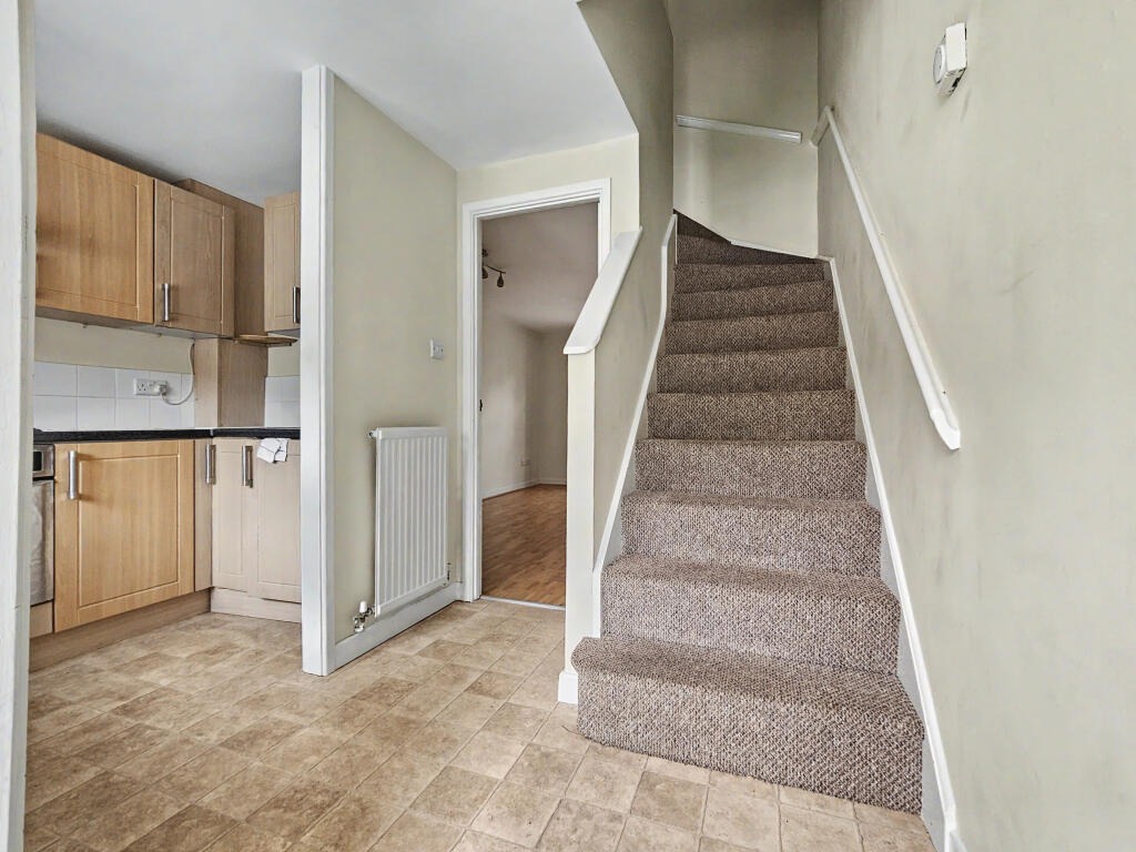 9 Swains Meadow, Church Stretton photo 2