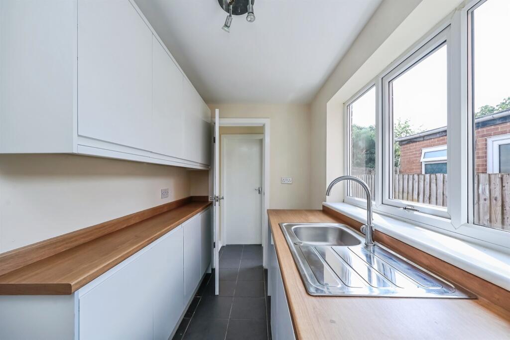 House in Ashfield, Titchfield, Hucknall - More