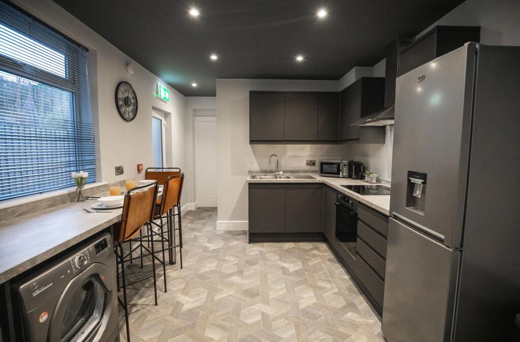 Apartment in Derby - View 5