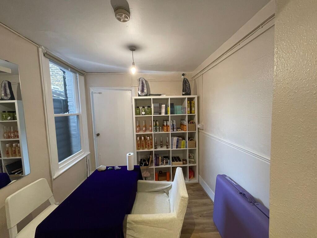 Photo 18