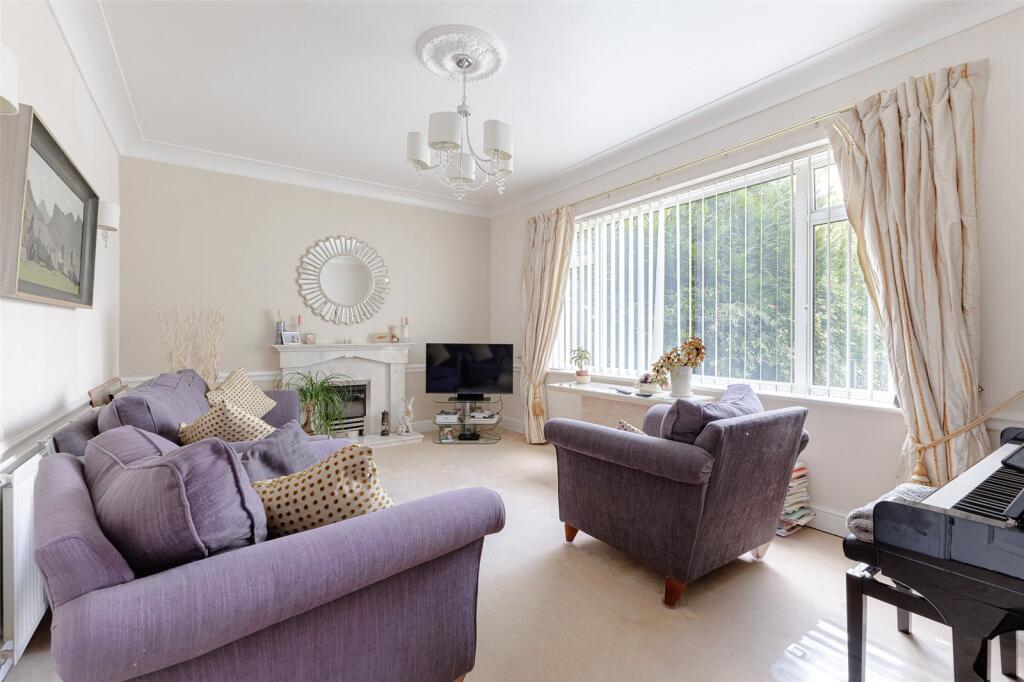 House in Cardiff, Penylan - View 2