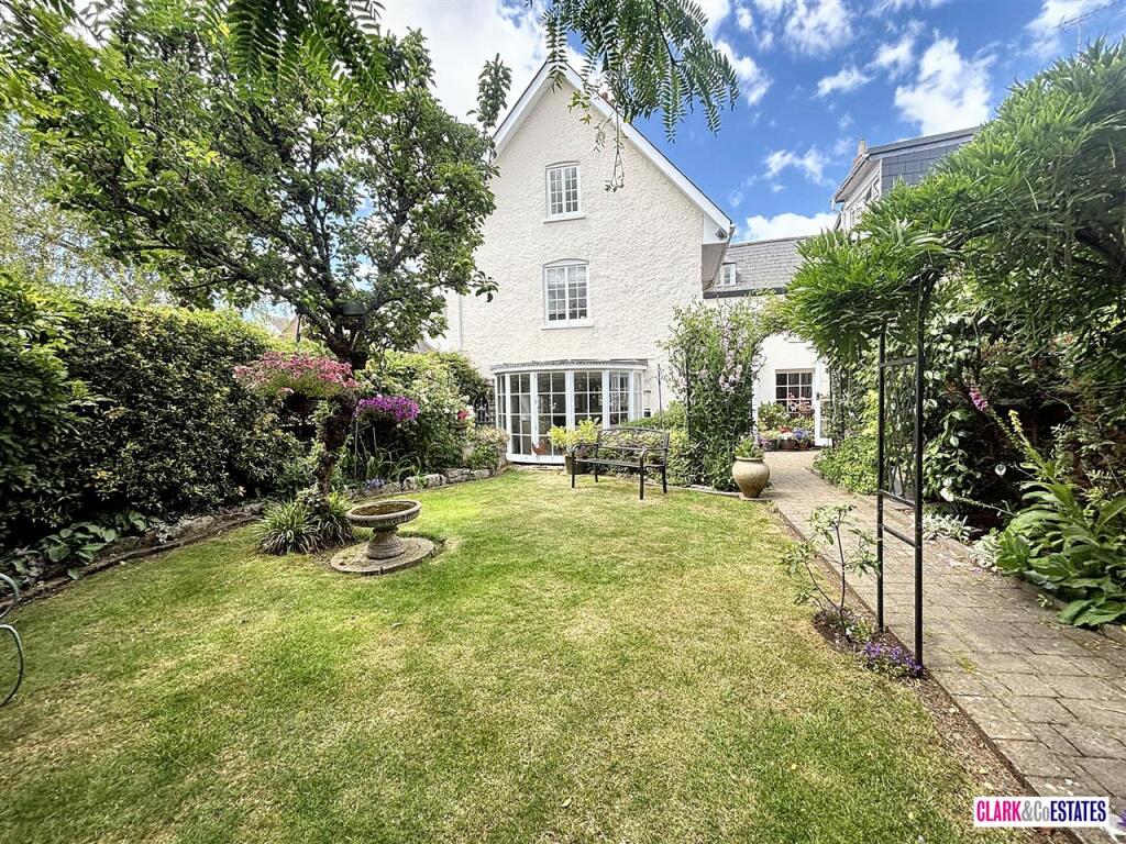 4-bed house on Ferry Road, Topsham, £925,000