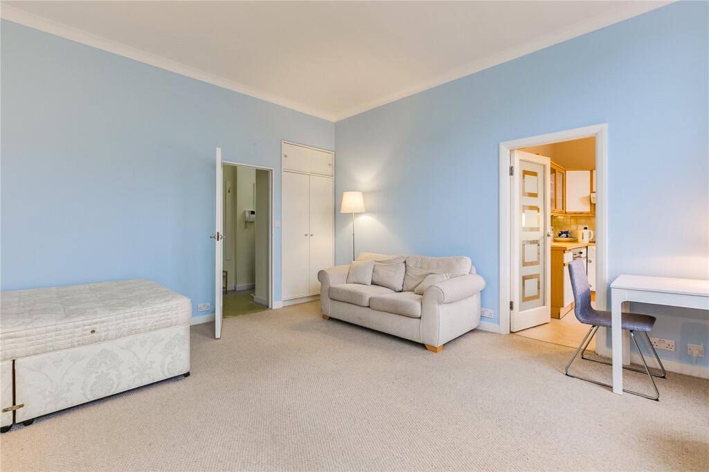 Apartment in London, Royal Borough of Kensington and Chelsea - View 4