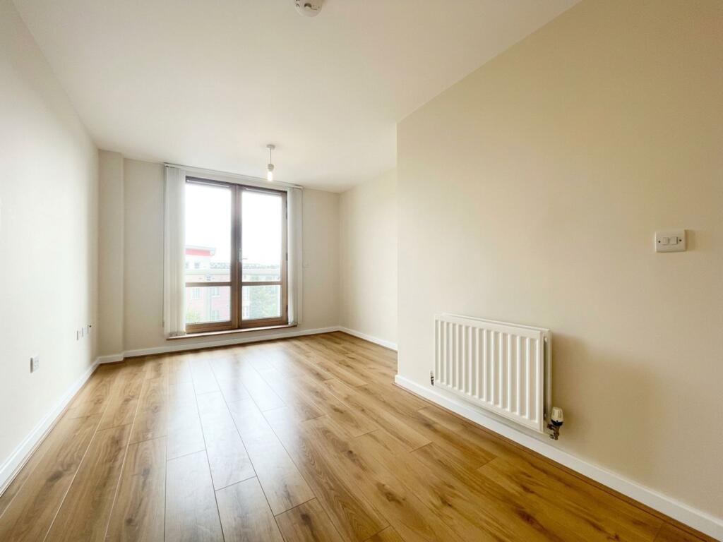 Harbourside, The Crescent, BS1 5JR photo 3