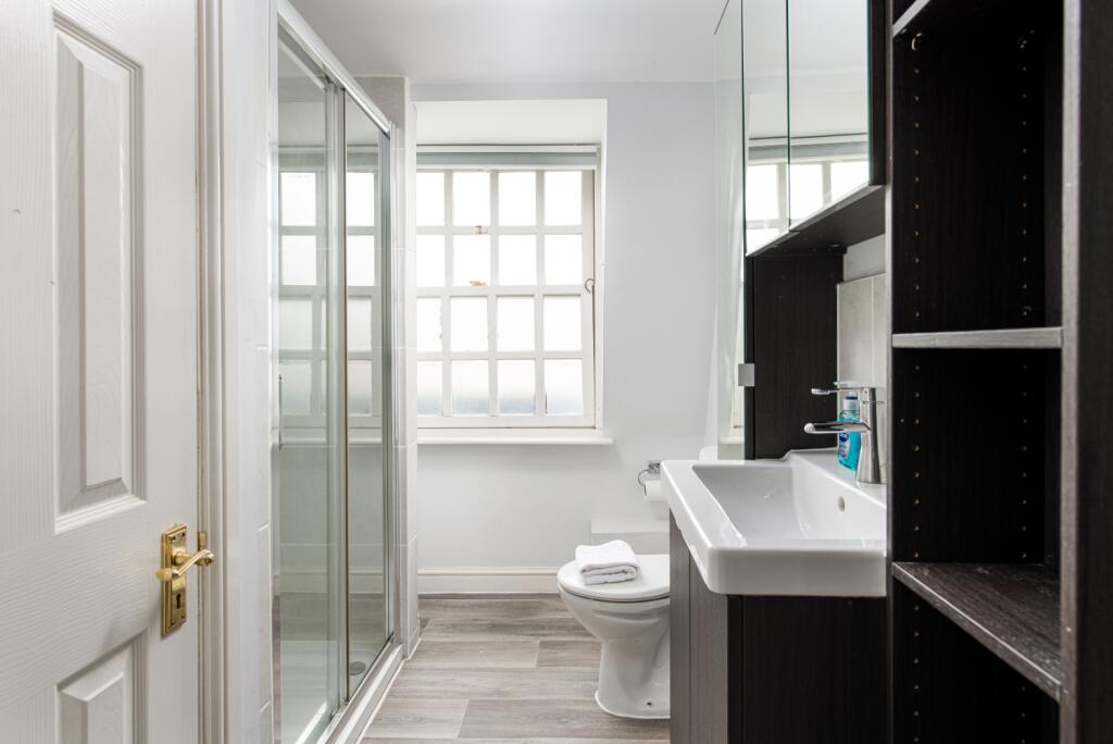 Flat 4, Kingsdown Parade, Bristol, Avon, BS6 - Więcej