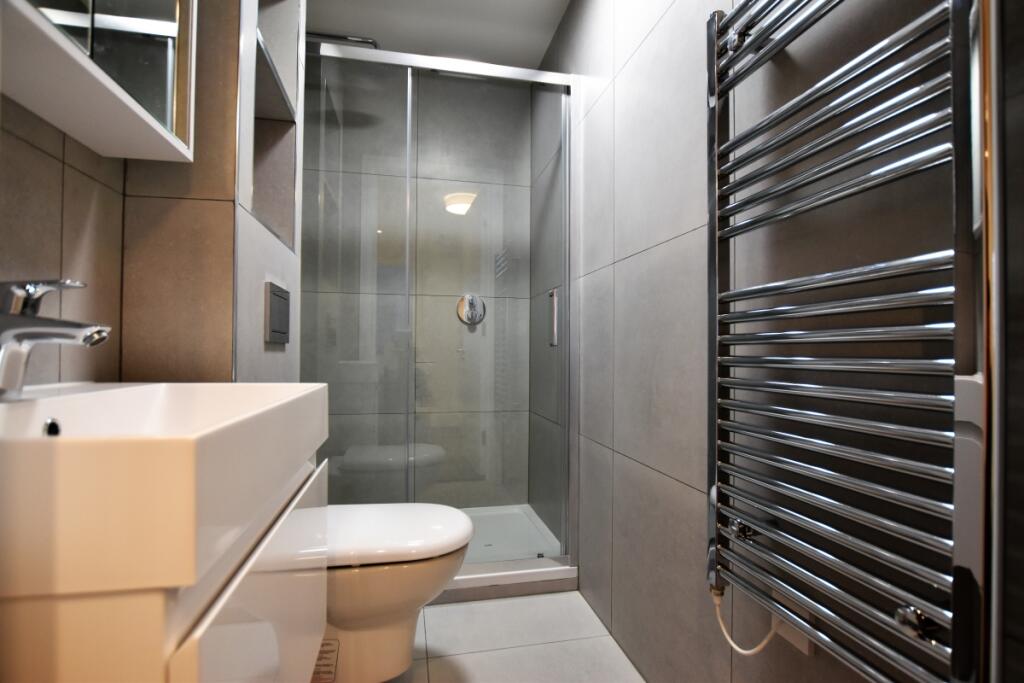 Main image of property: High Street, Evesham, Worcestershire, WR11