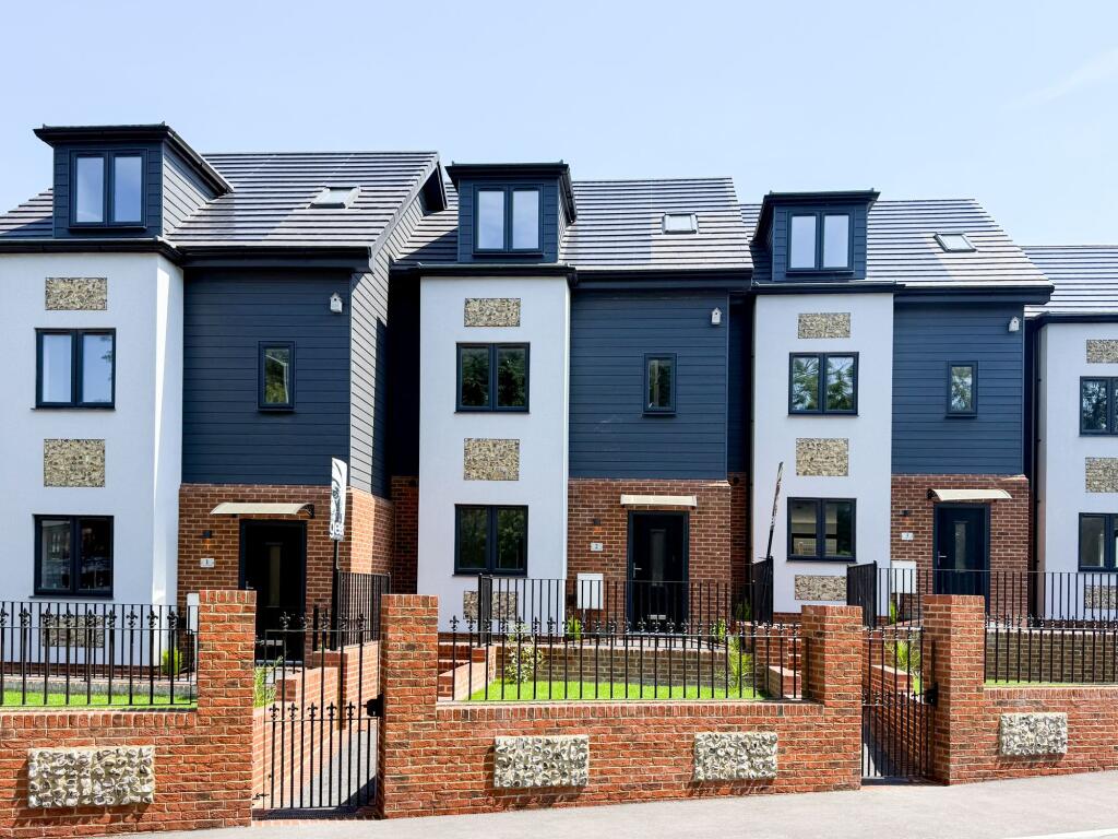 Main image of property: Tivoli Park Gardens, Ramsgate, CT9