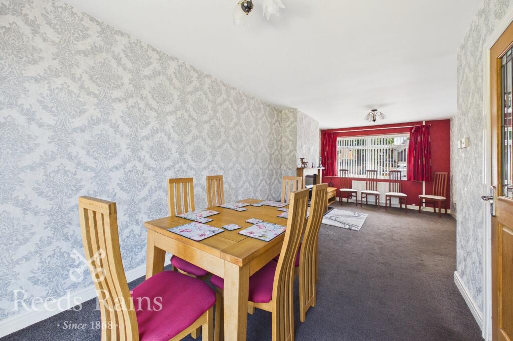 House in South Ribble, Earnshaw Bridge, Moss Side - View 4