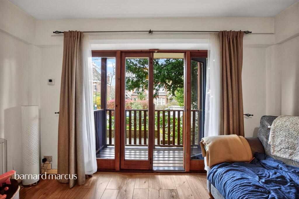 Main image of property: Avenue Road, London