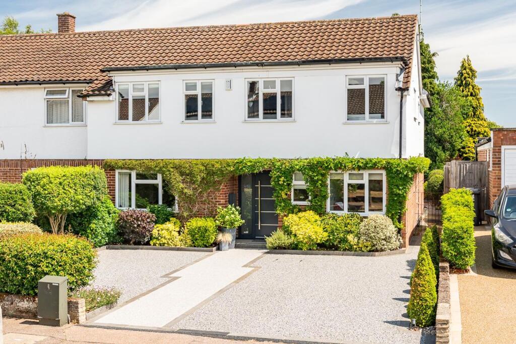 4-bed semi-detached on Fordwich Rise, Hertford, SG14, £1,100,000