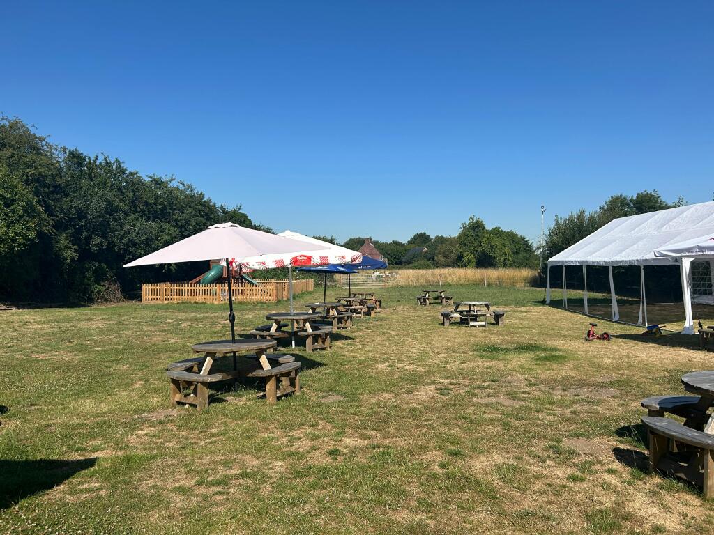 Pub garden.JPG