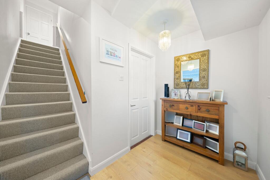 House in Elmbridge, Cobham - View 2