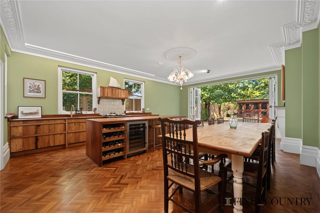 House in London - View 4