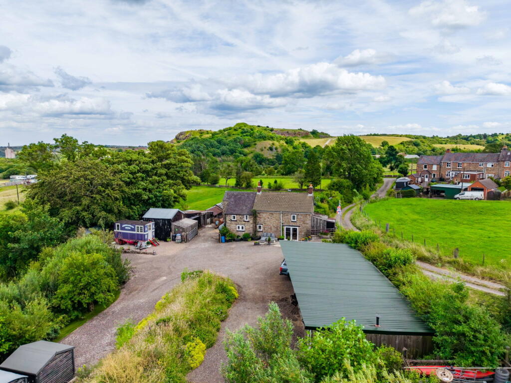 House in Stoke-on-Trent - View 2