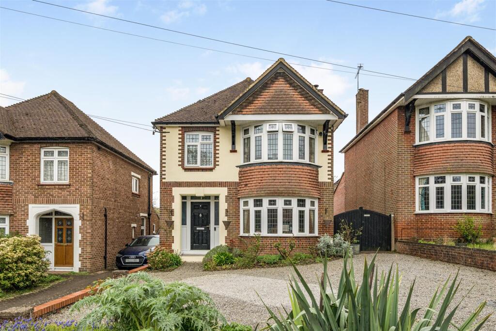 Main image of property: Mousehole Lane, Bitterne Park, Southampton