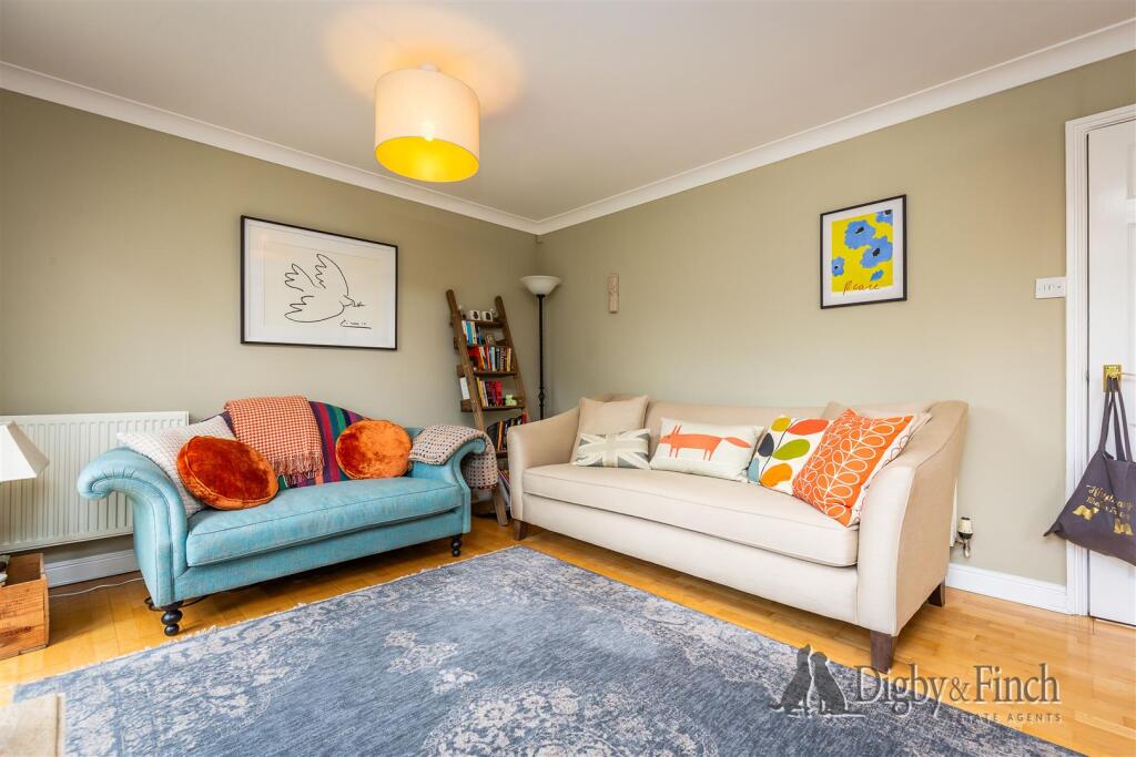44, Shaftesbury Avenue, Radcliffe-On-Trent, Nottinghamshire photo 3