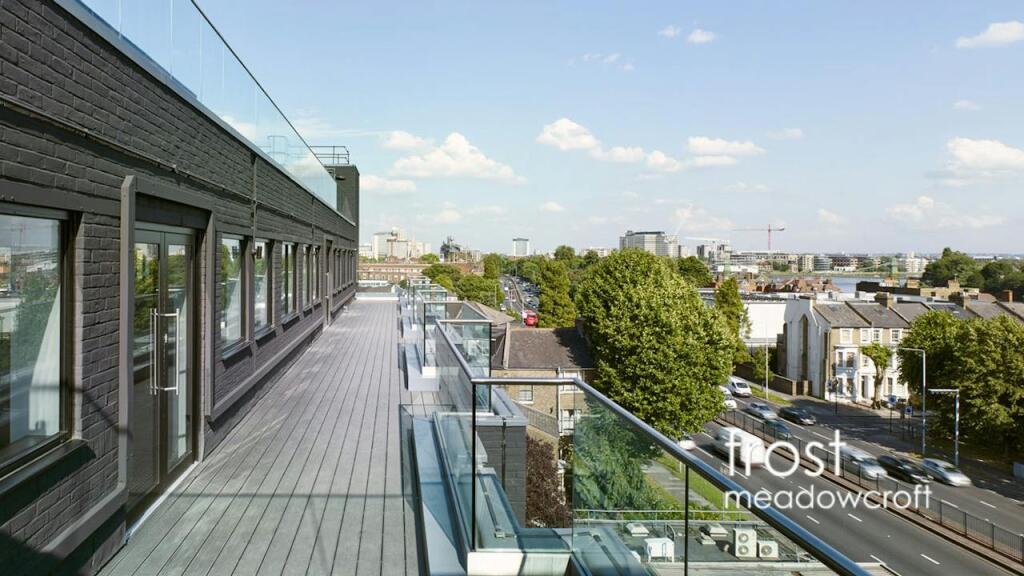 ClockworkBuilding-BeavorLaneHammersmithWestLondonW6Officetoletbalcony.jpg